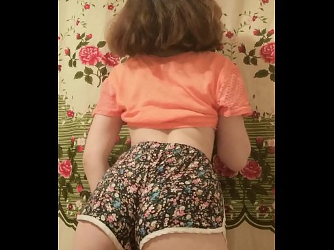 ❤️ Sexy junges Babe zieht ihre Shorts vor der Kamera aus ❤❌ Super porn bei porn de.vegasservice.ru ❌